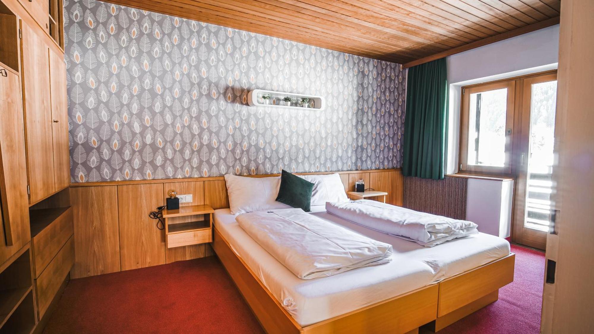 Hotel Guesthouse Dalnig Bad Kleinkirchheim Extérieur photo
